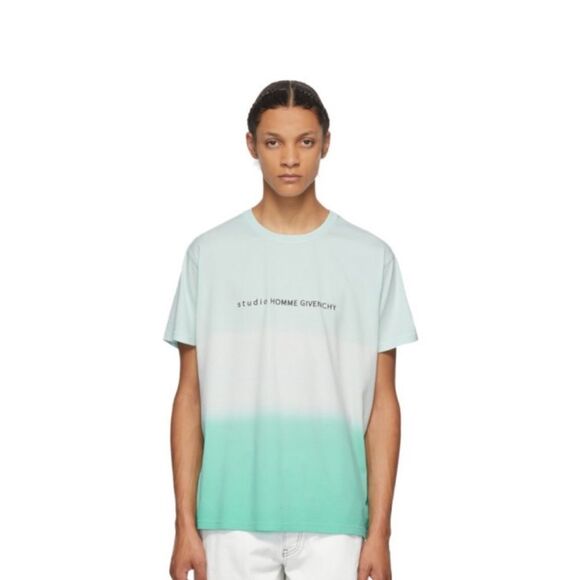 AUTHENTIC ✨ Givenchy Gradient Studio Logo T-shirt
Mint Green - Picture 8 of 9